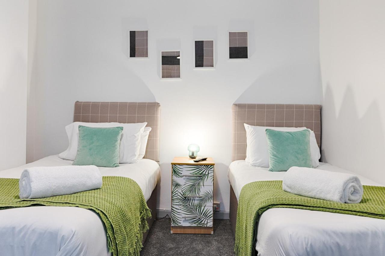 City Centre, Parking, Smart Tv'S In All Rooms Swansea Exterior photo