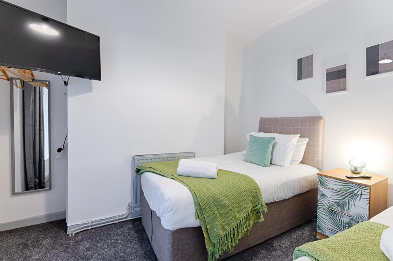 City Centre, Parking, Smart Tv'S In All Rooms Swansea Exterior photo